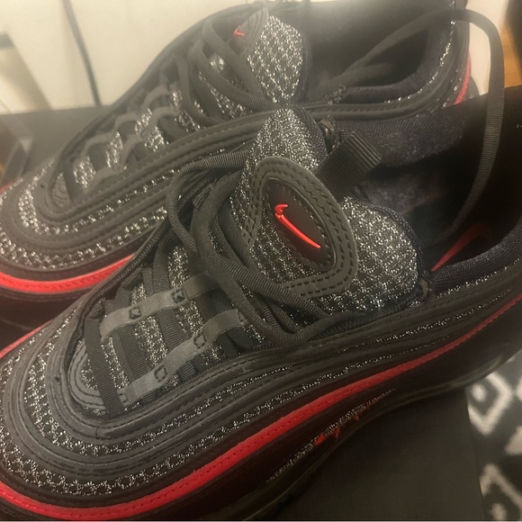 Air Max - Picture 11 of 11